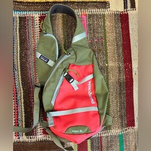 Patagonia Atom 8L Sling
